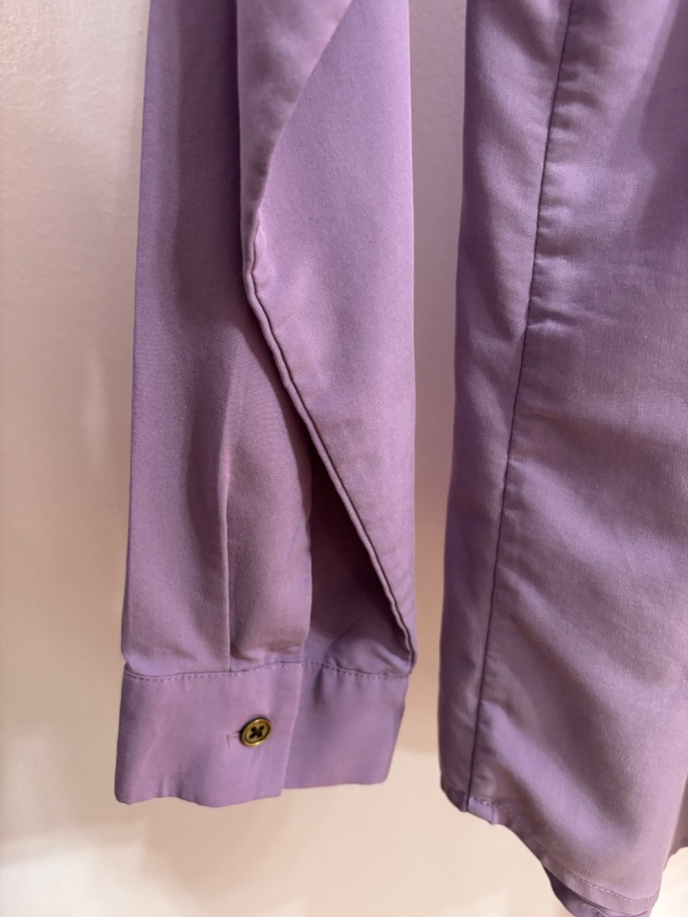 CHICO'S Lavender Lace Up Blouse Soft Stretch Material Long Sleeve Top Size 0 - Picture 8 of 8